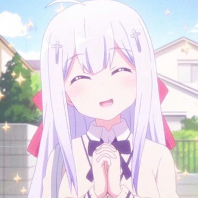 老人烧杨絮险些点着全村